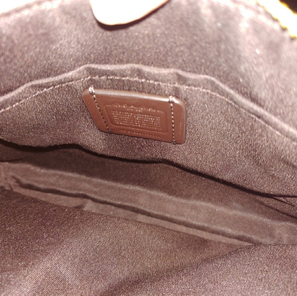 NWT Signature Crossbody with Pouch - Picture 7 of 7